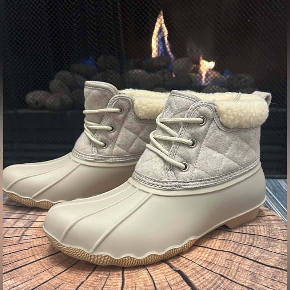 🆕Dream Pairs Women’s Sherpa Lined Lace-up Duck Snow Boots Grey / Beige Size 6 - Picture 3 of 5